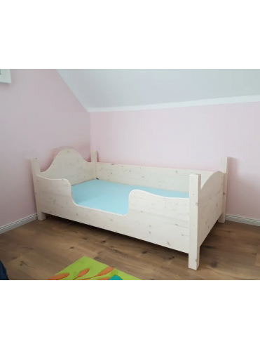 Кровать деревянная Гном с бортиками